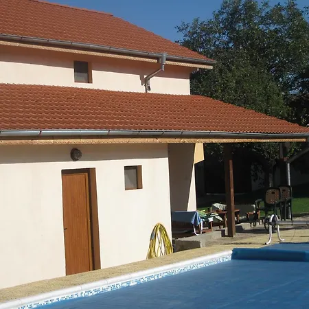 Tunley Villa Medovo