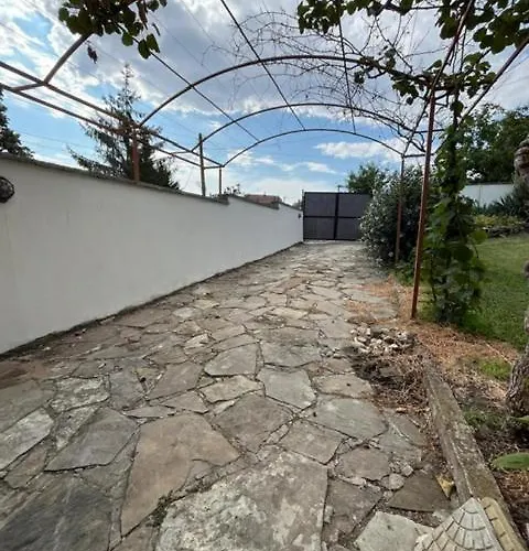 Луксозна вила Tunley