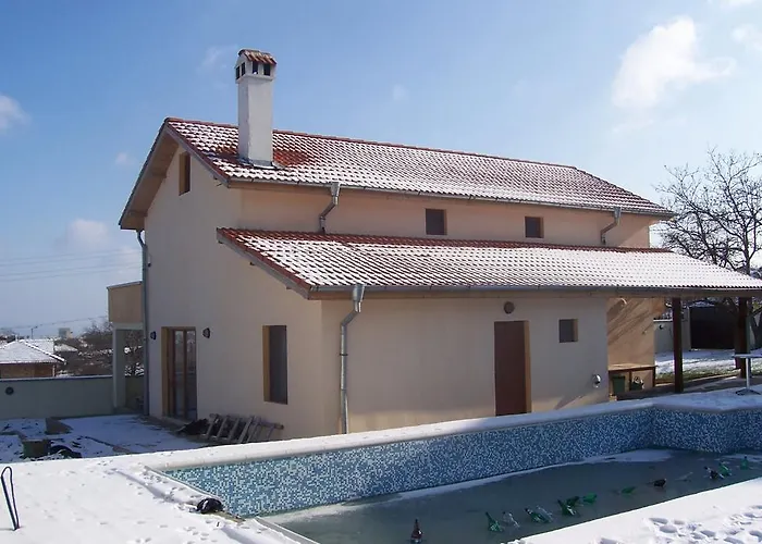 Tunley Луксозна вила